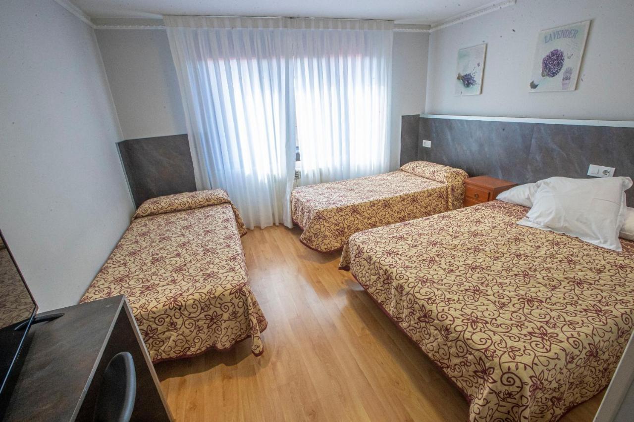 Hostal Vitorina Soria Extérieur photo